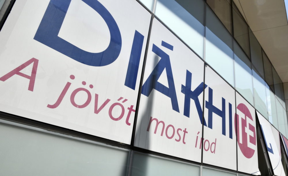 Visszautasítja a sajtóban megjelent állításokat a Diákhitel Központ