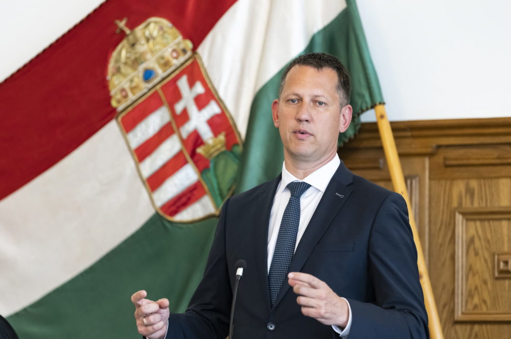 Fülöp Attila: A kormányzat megbecsüli az idős embereket