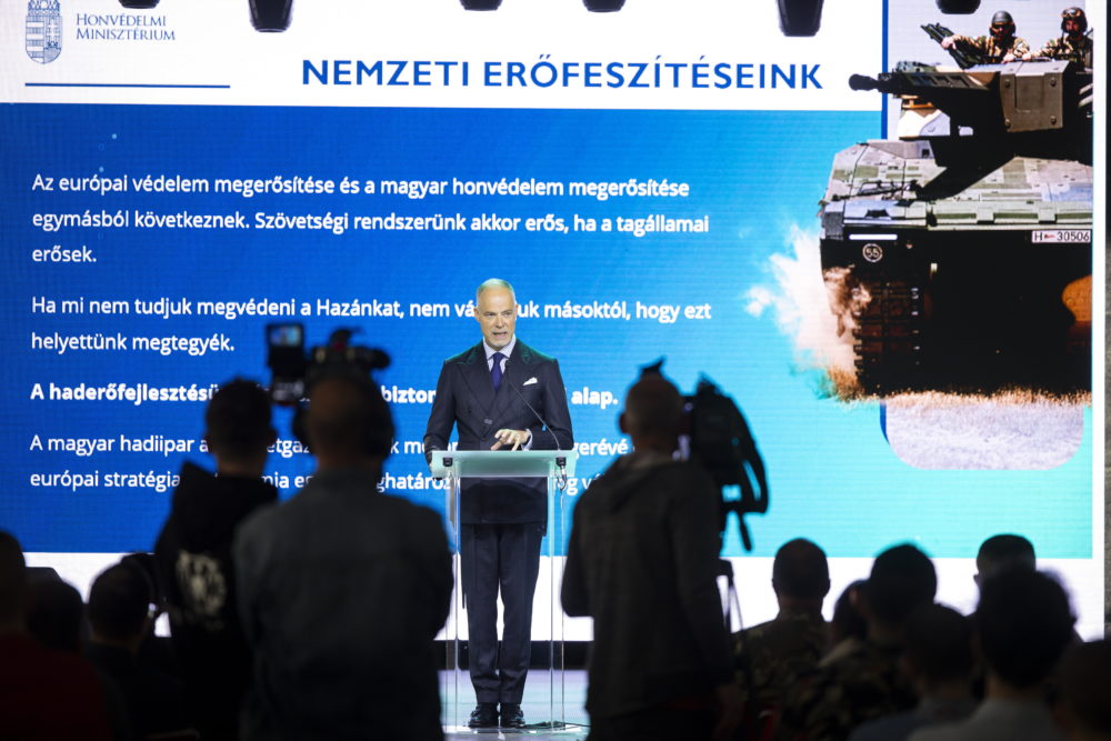 Szalay-Bobrovniczky Kristóf: Teljesen átalakul a Magyar Honvédség