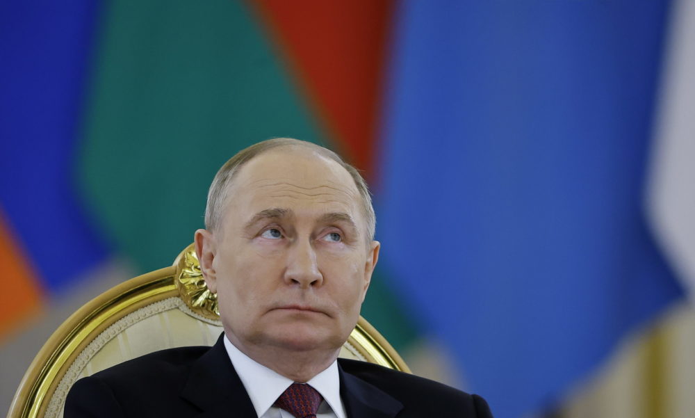 Taktikai atomfegyverekkel tartandó hadgyakorlaton vesz részt Vlagyimir Putyin