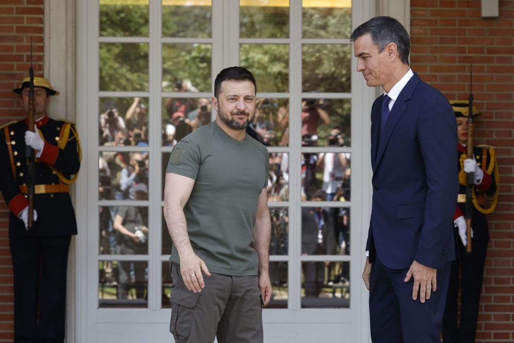 Spanyolország eurómilliárdos értékű katonai támogatást ígért Ukrajnának