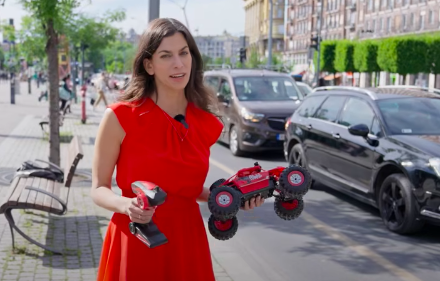 Egy játékautóval gyorsabban lehet haladni Budapesten, mint egy igazival