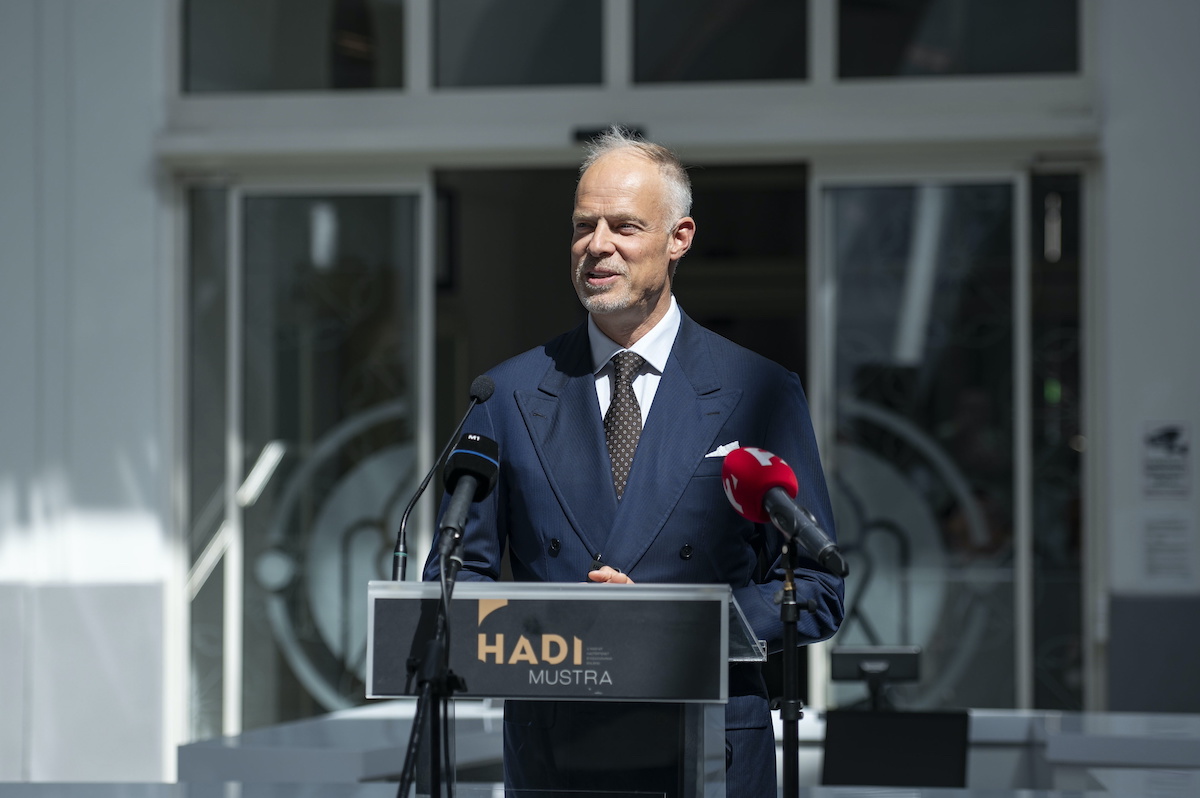 Honvédelmi miniszter: A kormány számára a magyar emberek biztonsága a legfontosabb