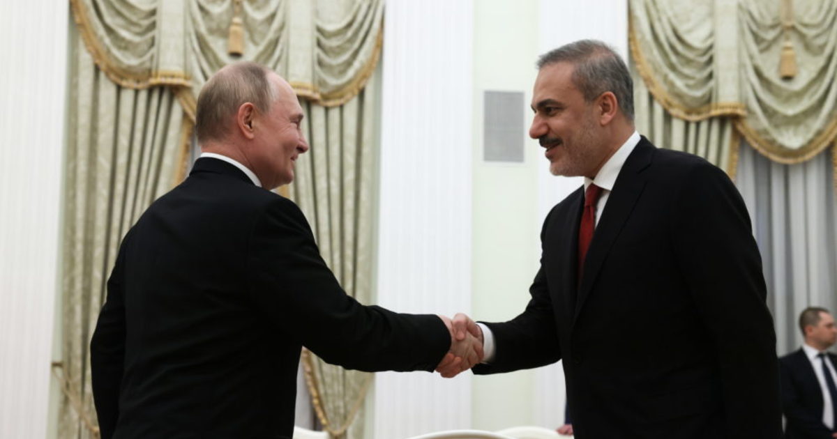 Török külügyminiszter: Oroszország is békét akar