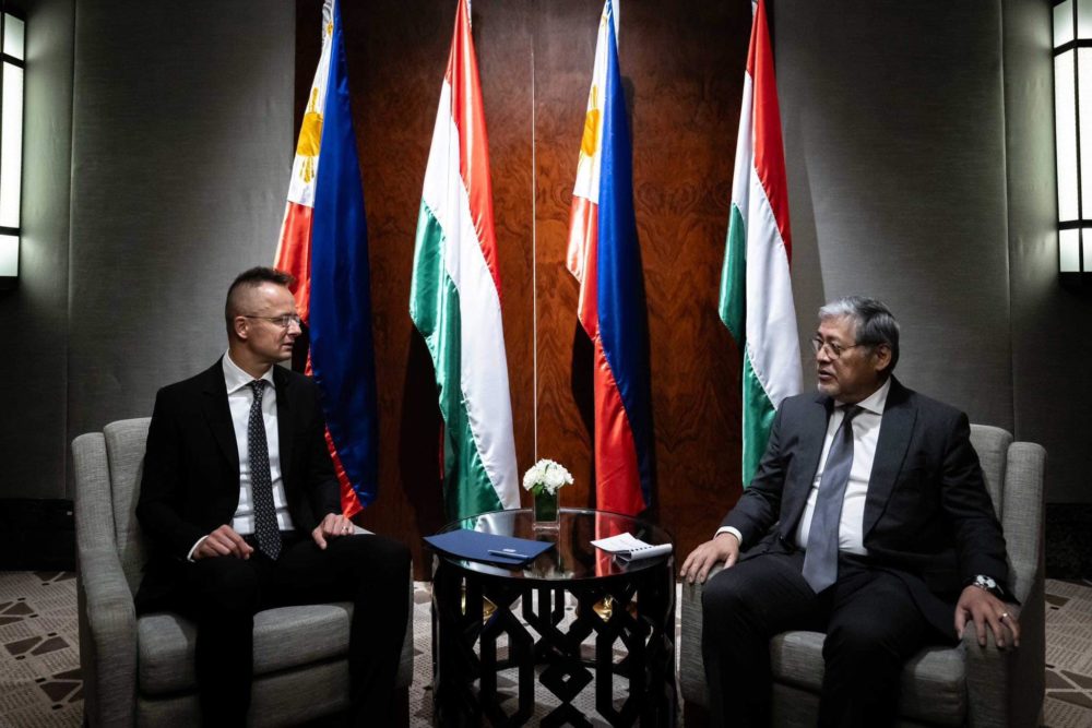 Nem lehet összekeverni a külföldi vendégmunkásokat az illegális migránsokkal