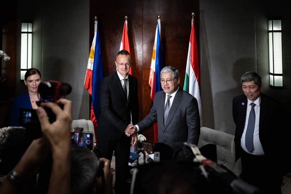 Szijjártó Péter: Az EU nem moshatja össze a gazdasági és a politikai kérdéseket