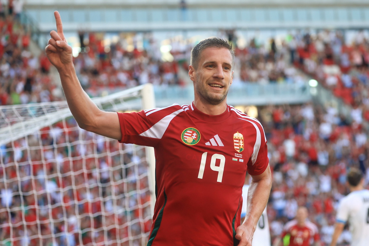 Három magyar gól, két sérülés – Szoboszlai is cserét kért