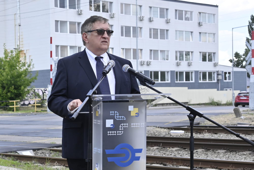 Fontos figyelmeztetést adott ki a MÁV és a Rendőrség