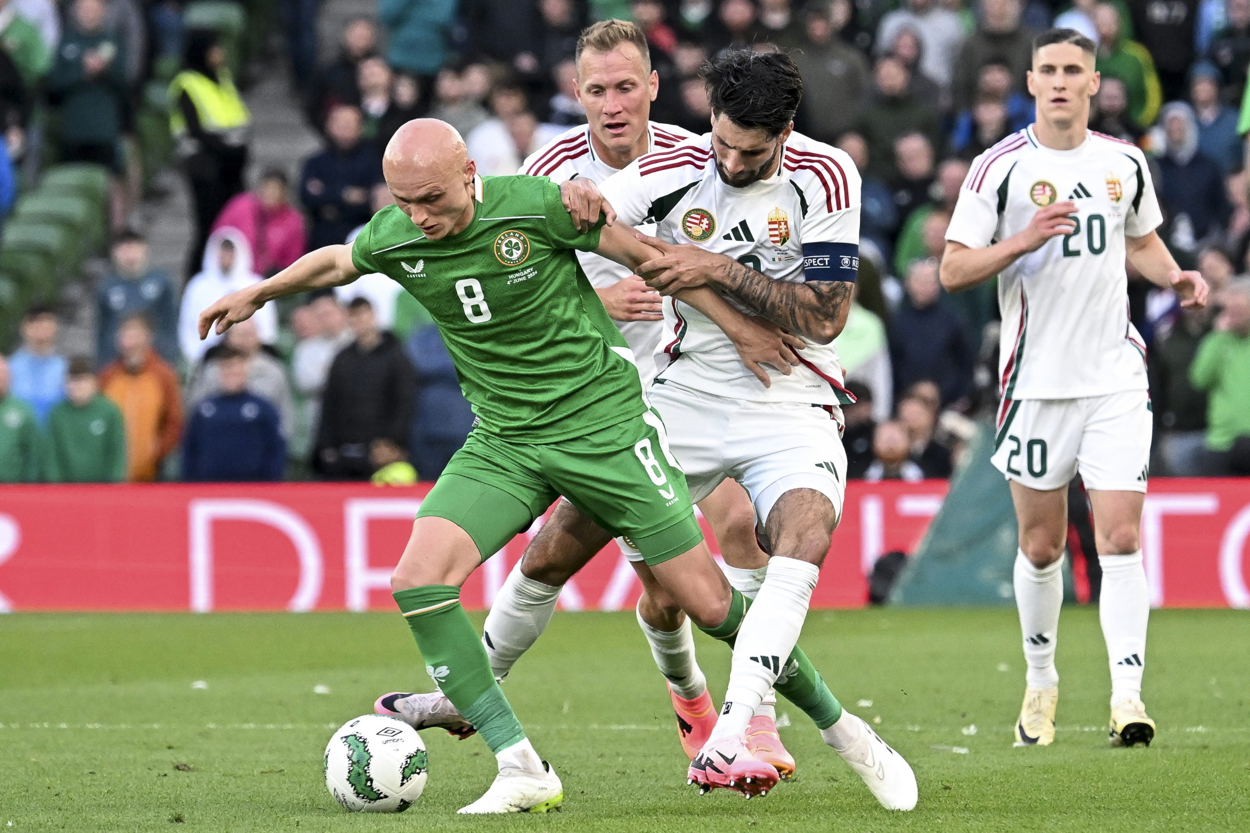 Nagy hibák után szakadt meg a magyar labdarúgó-válogatott hosszú sorozata