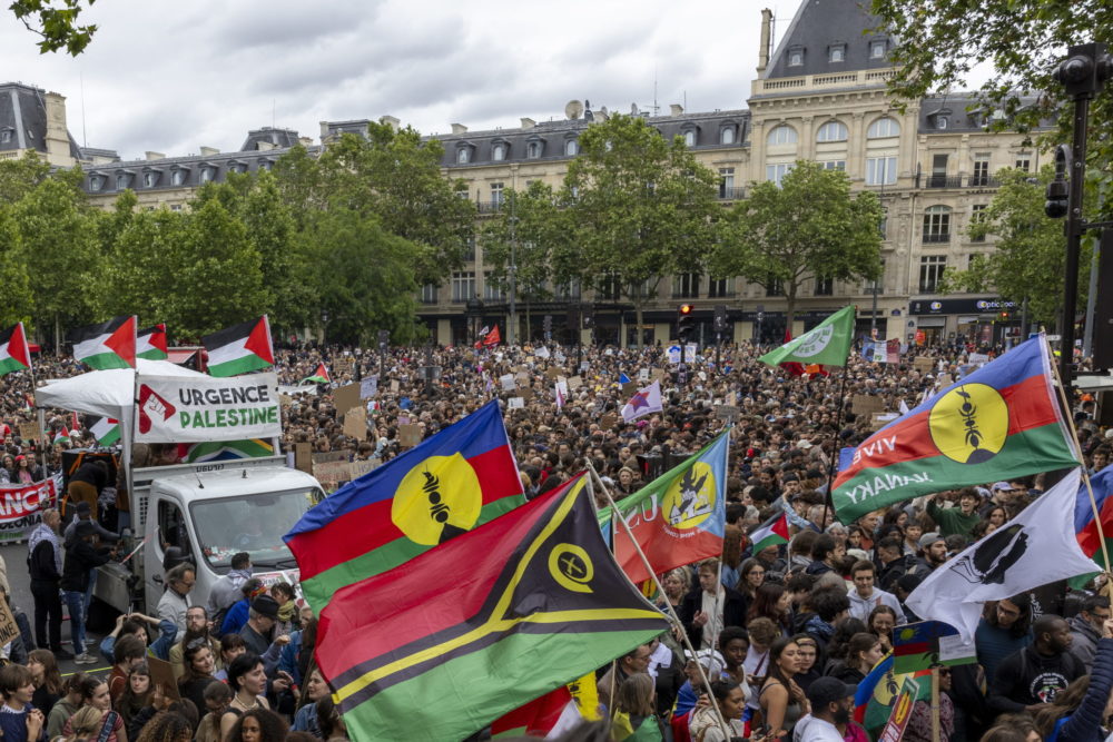 Százezrek tüntettek a Nemzeti Tömörülés ellen Franciaországban