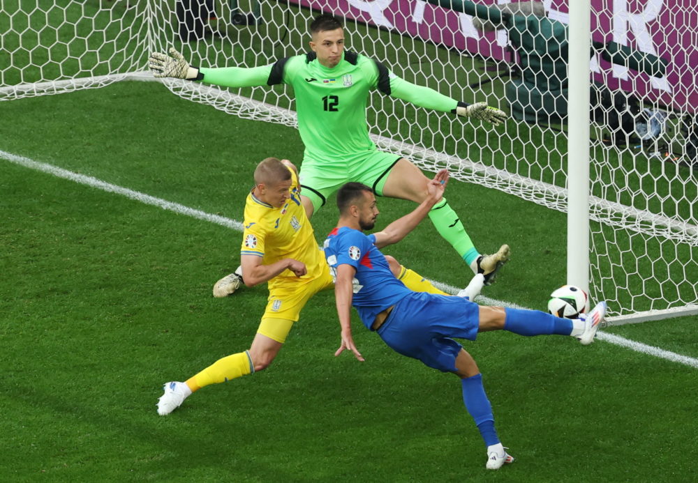 Nem dőlt el a továbbjutás: Ukrajna brusztolós meccsen verte Szlovákiát