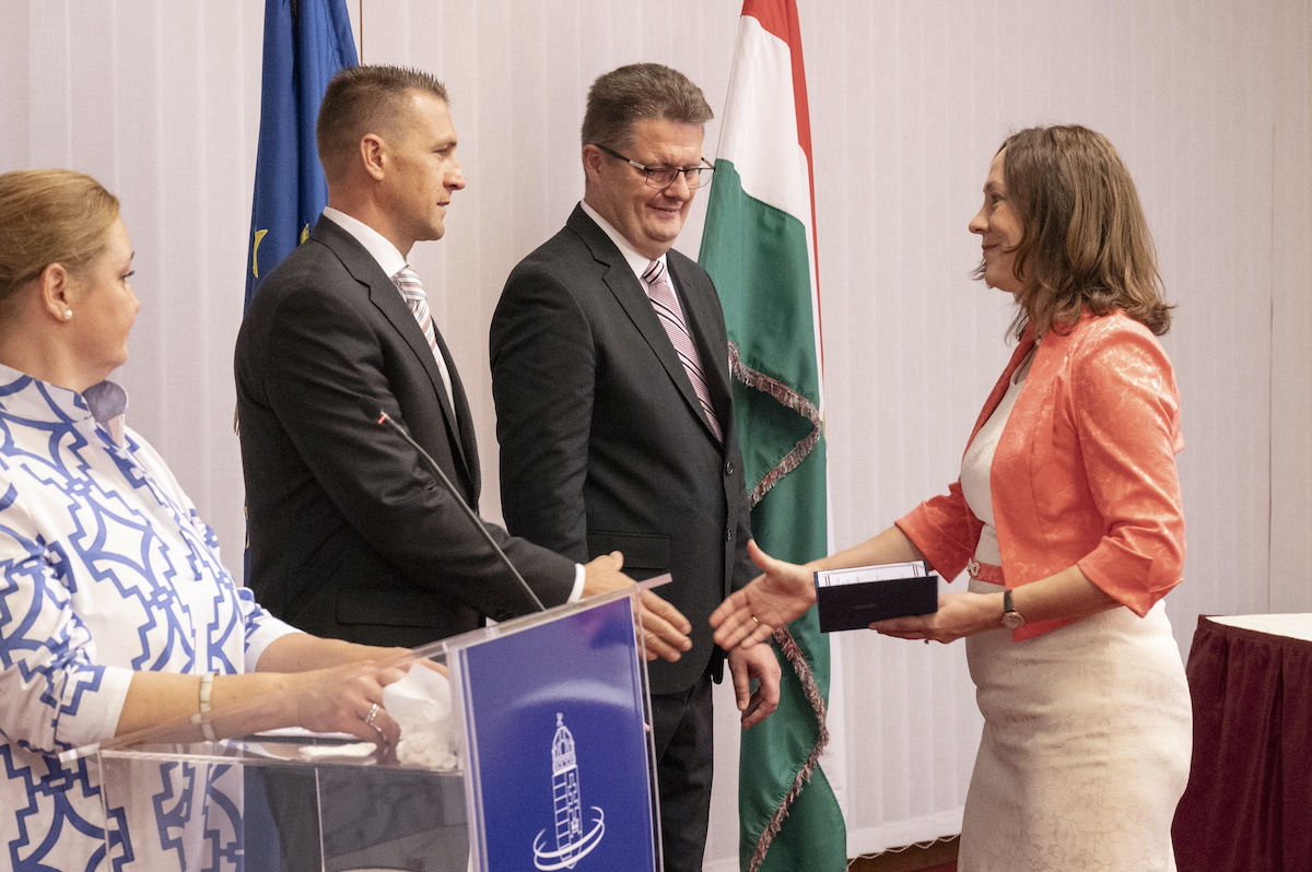 Átvették megbízólevelüket a magyar EP-képviselők