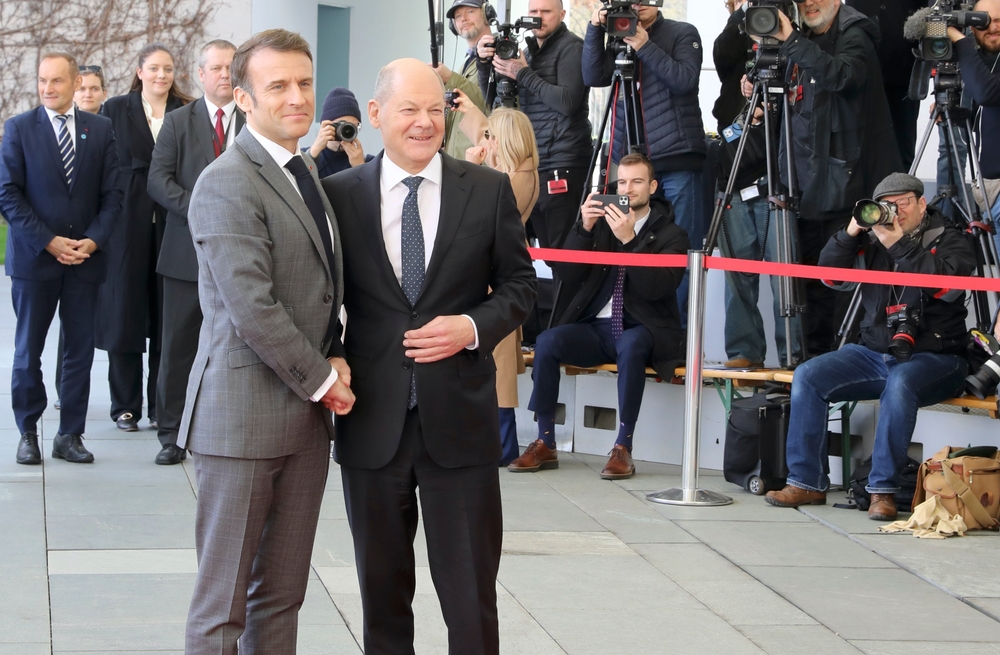 Vologyin: Macronnak és Scholznak le kellene mondania