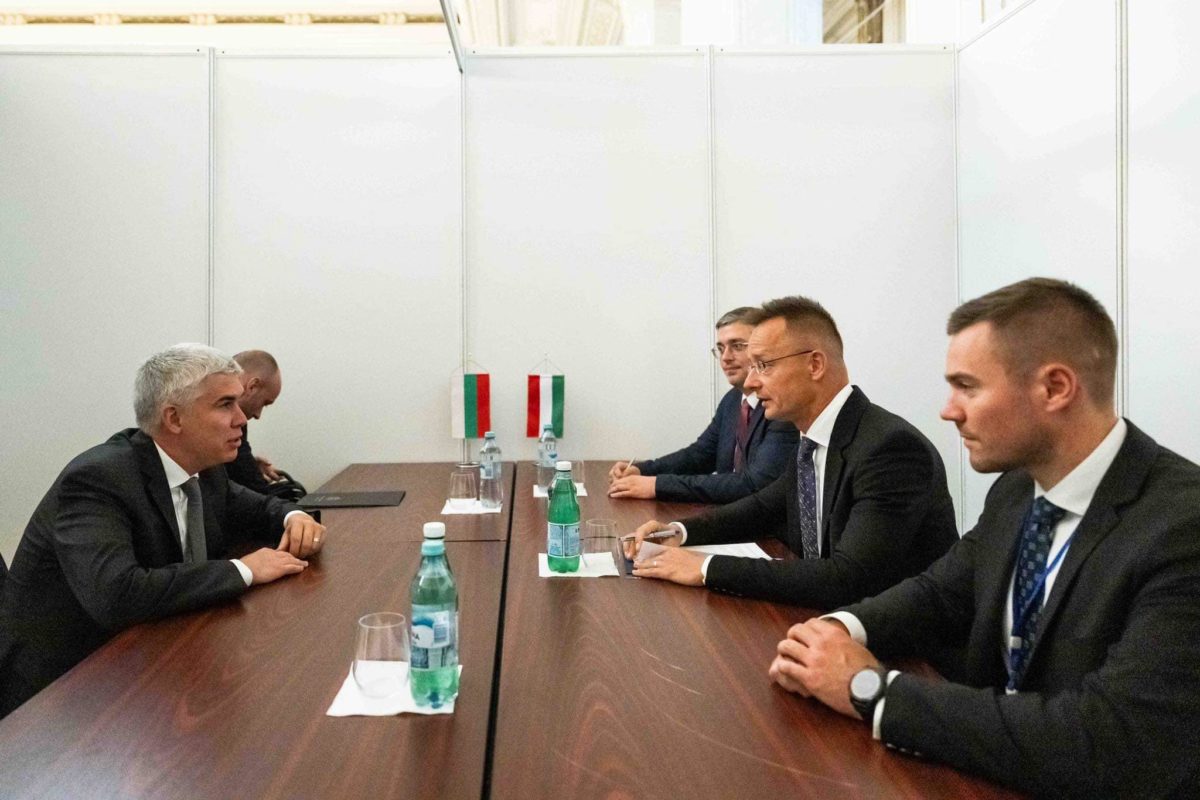 Szijjártó Péter: Bulgária segítséget ajánlott Magyarországnak