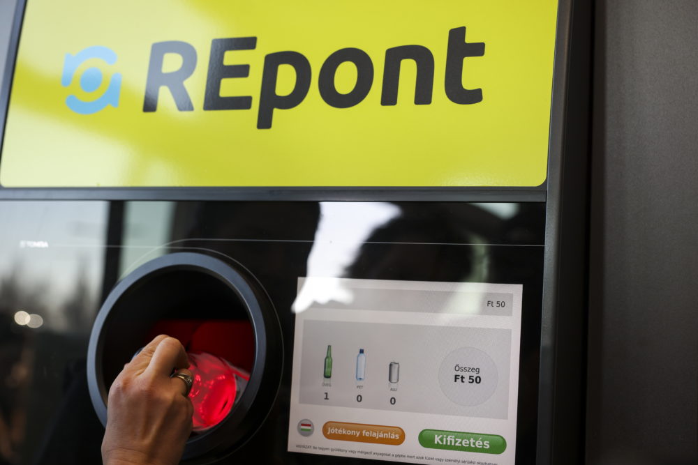 Elérte a tízmilliót a visszaváltások száma