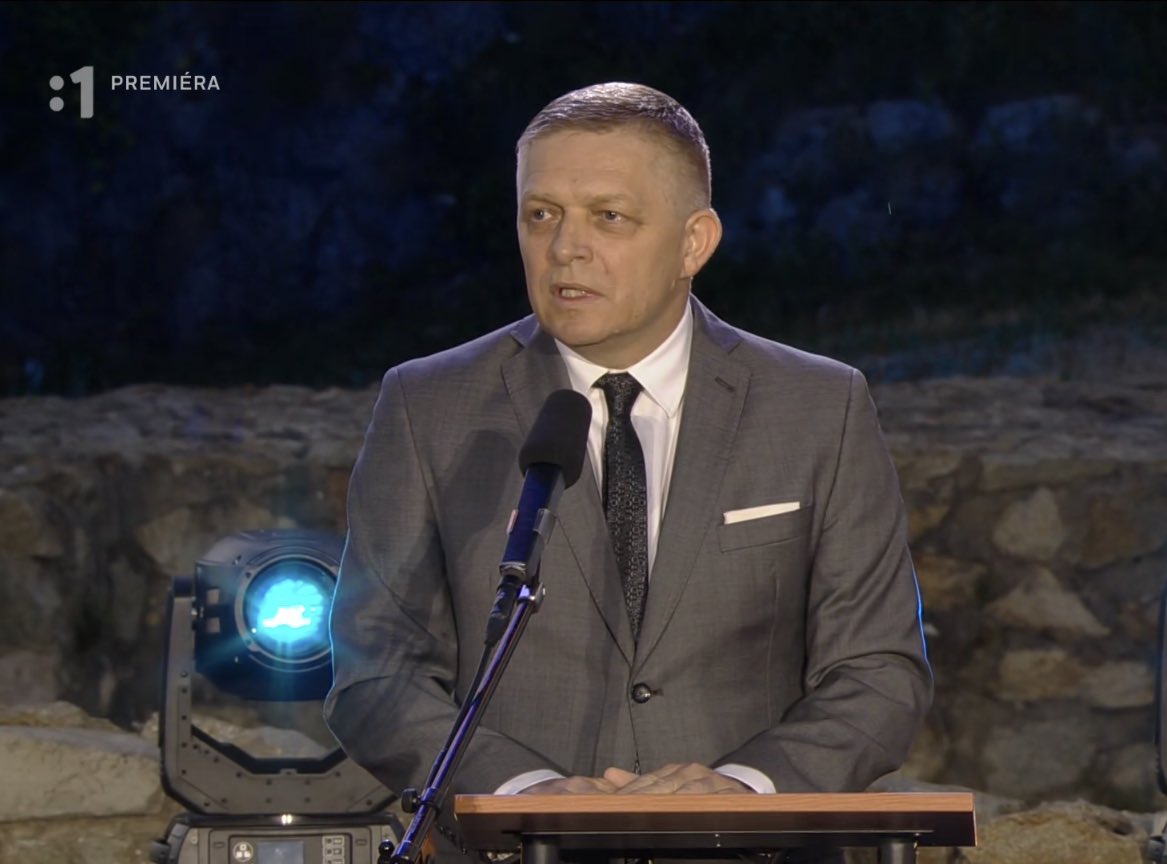 Robert Fico első nyilvános megjelenésekor Orbán Viktor erőfeszítéseit méltatta