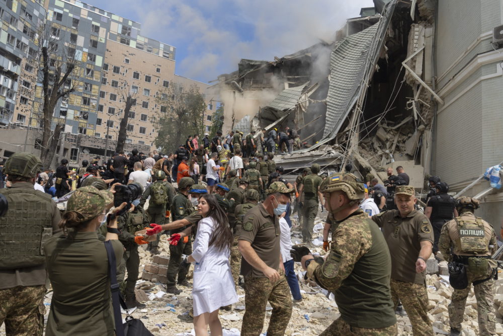 Joe Biden elítélte a kijevi gyermekkórházra mért orosz rakétacsapást