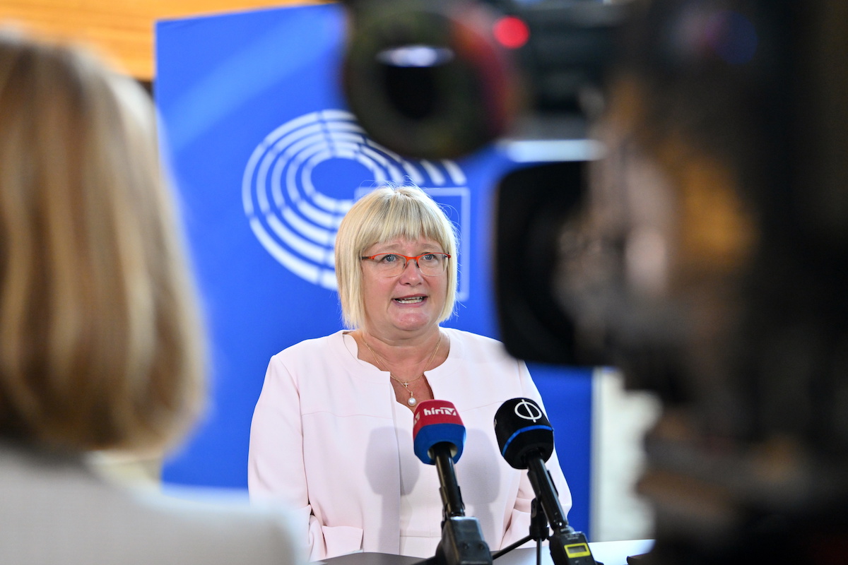 Az EP elvetette a Patrióták Európáért politikai erőszak elleni kezdeményezését