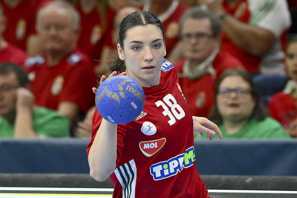 Kikapott a címvédőtől a női kéziválogatott