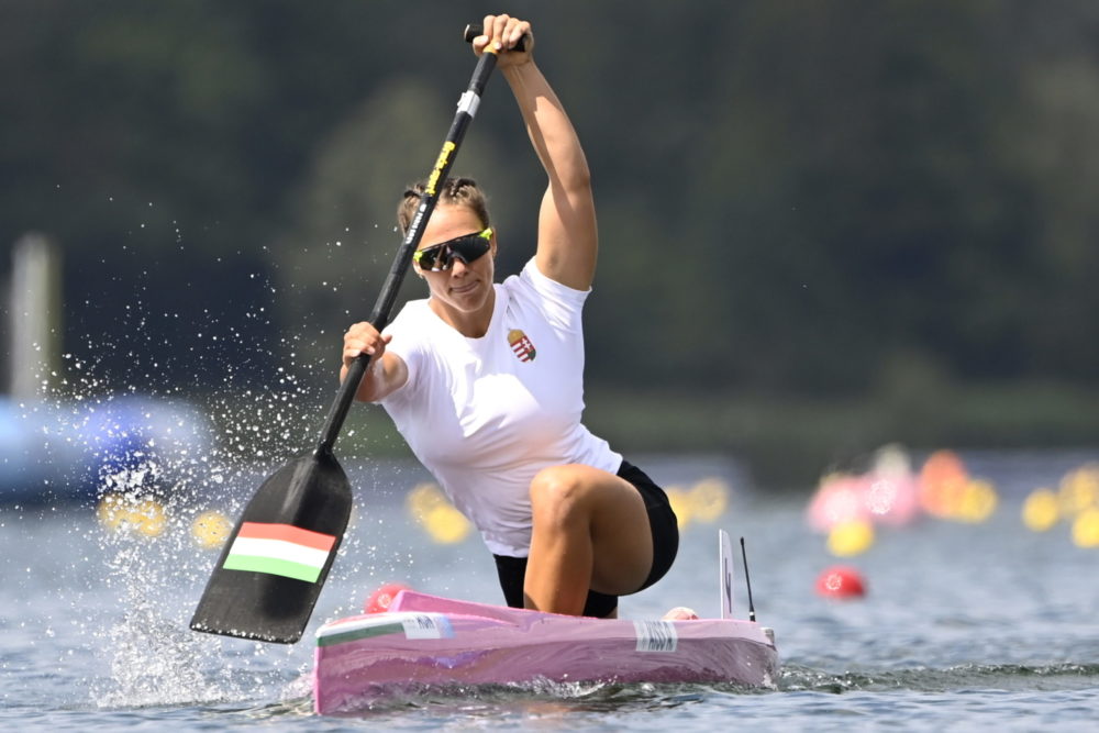 Kiss Ágnes és Takács Kincső is középfutamba jutott a kenusok 200 méteres versenyében