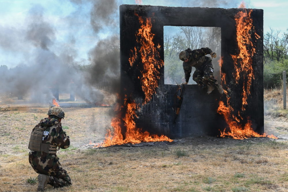 Ócsán zajlik a területvédelmi tartalékosok vegyvédelmi kiképzése