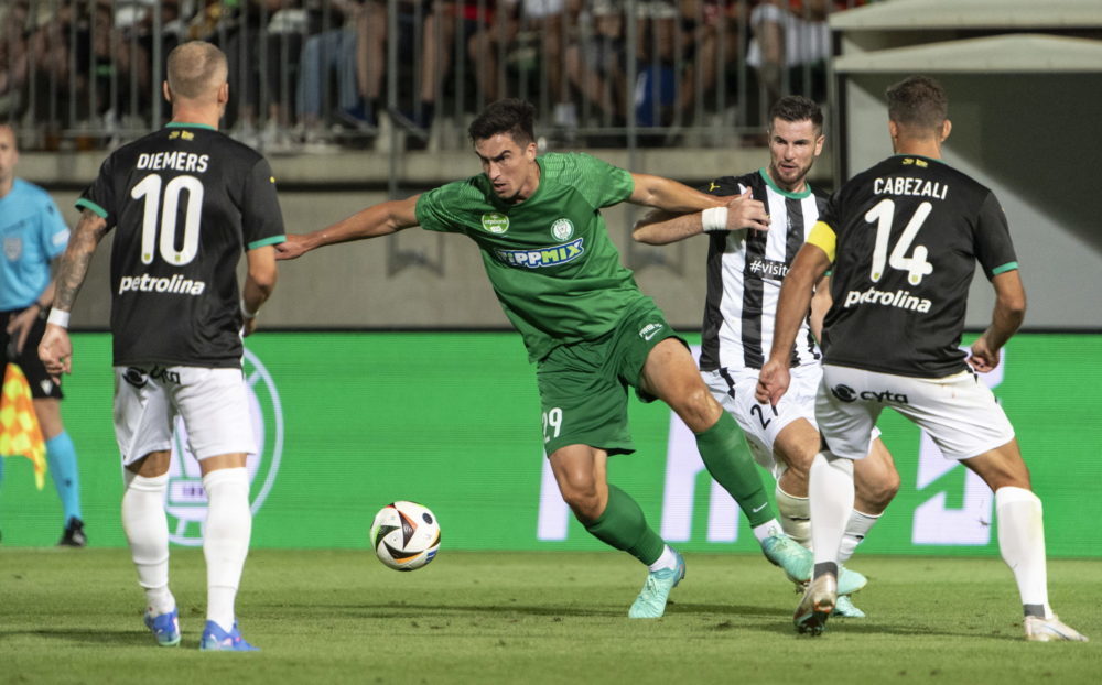 A Paks kettős győzelemmel ejtette ki a Larnacát