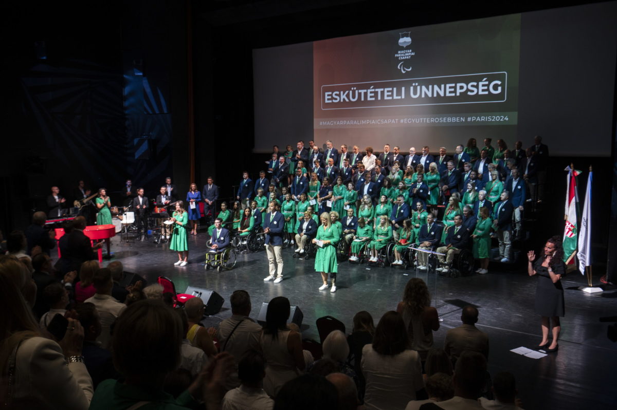 Letették az esküt a magyar paralimpikonok