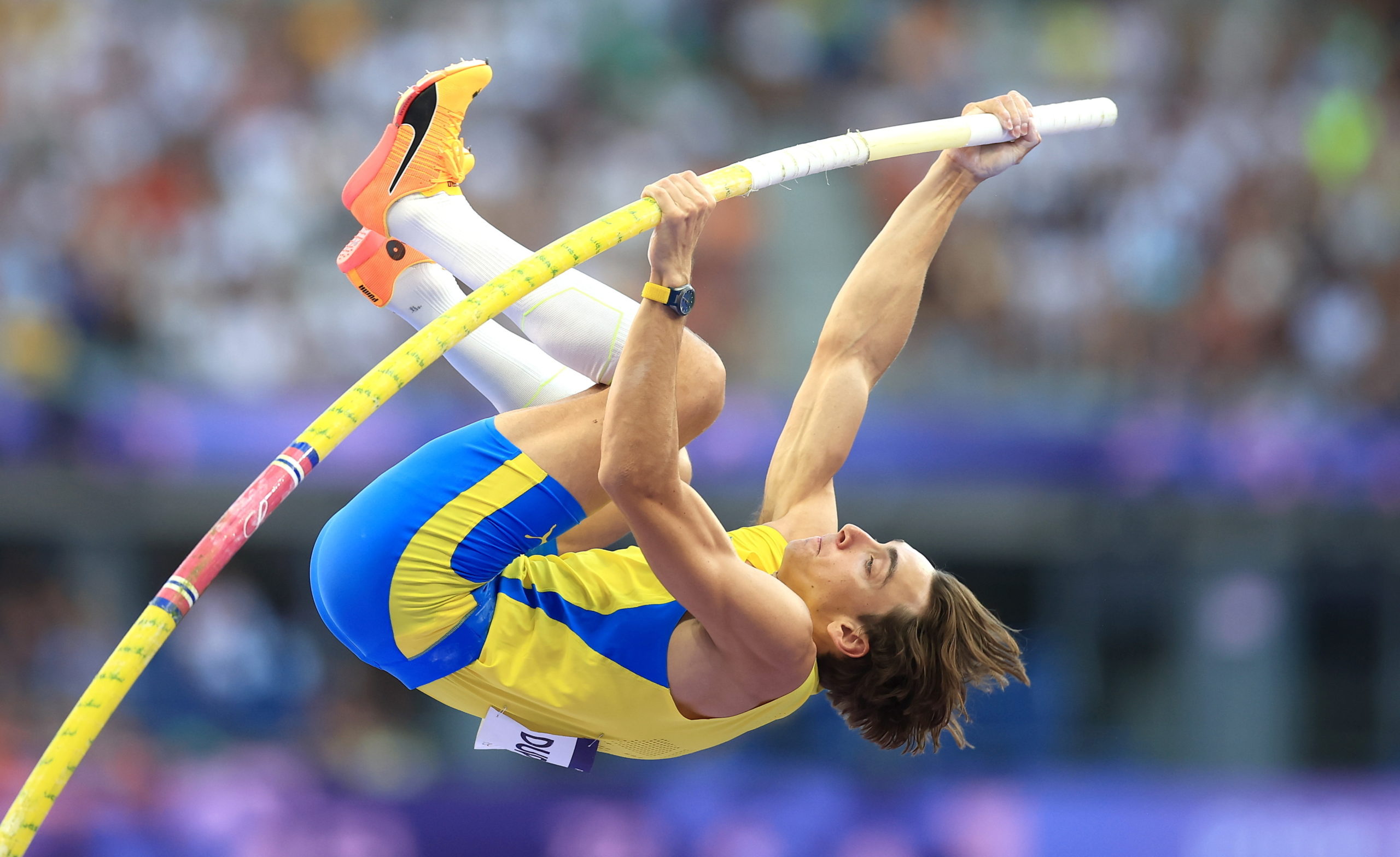 Megdőlt a világcsúcs férfi rúdugrásban