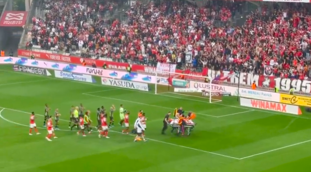 Súlyos fejsérülést szenvedett a Lille játékosa