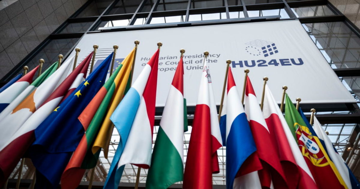 Újabb egy évvel meghosszabbította a mianmari szankciók hatályát az EU