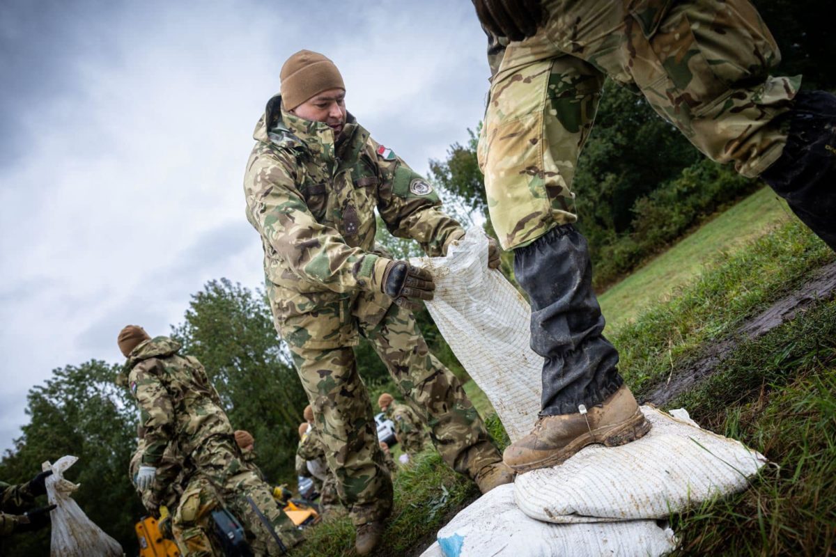 Szalay-Bobrovniczky Kristóf: A magyar katonákra lehet számítani