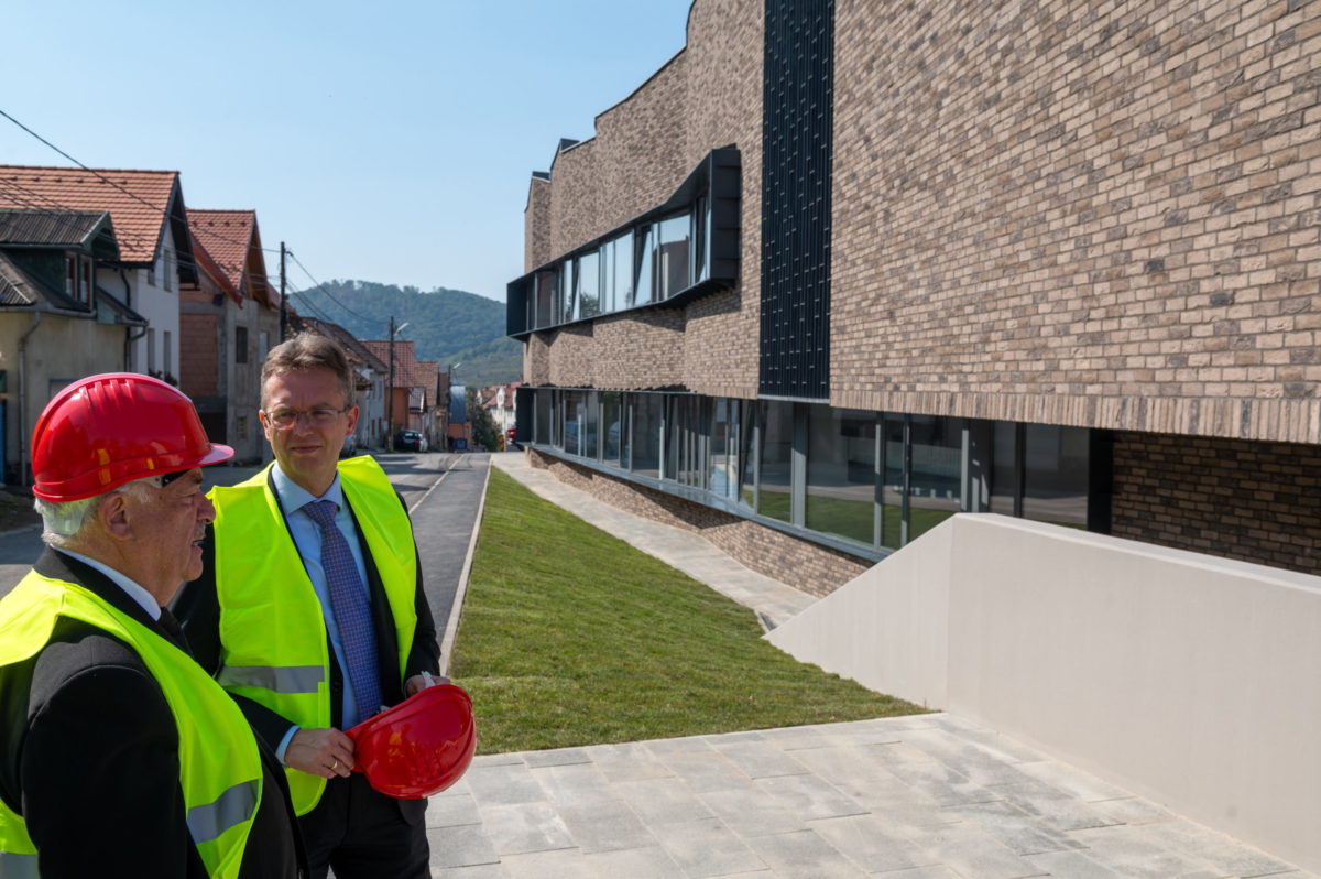 Hankó Balázs: Meg kell becsülnünk a békét, meg kell őriznünk a békét