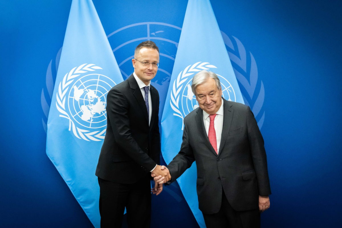 Szijjártó Péter: Magyarország lassan ezer napja az ukrajnai háború árnyékában él