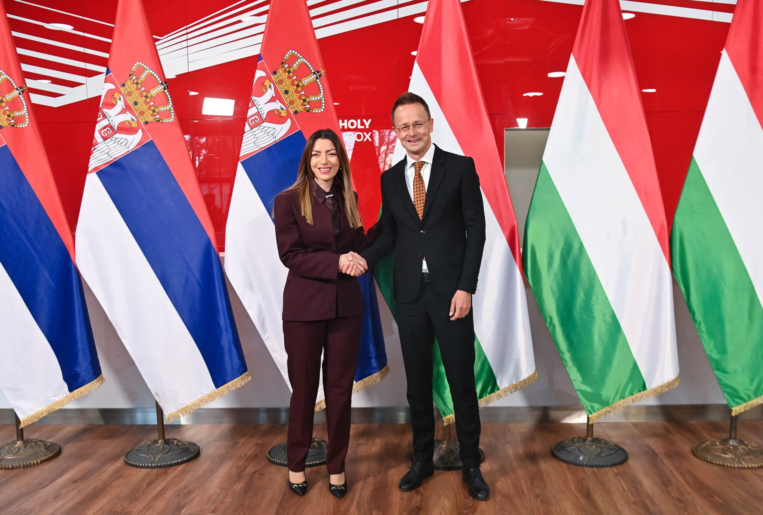 Kritikus területeken sikerült összekötni Magyarország és Szerbia gazdaságát