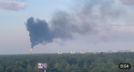 Hatalmas dróntámadás érte Oroszországot, kigyulladt a Gazprom finomítója is