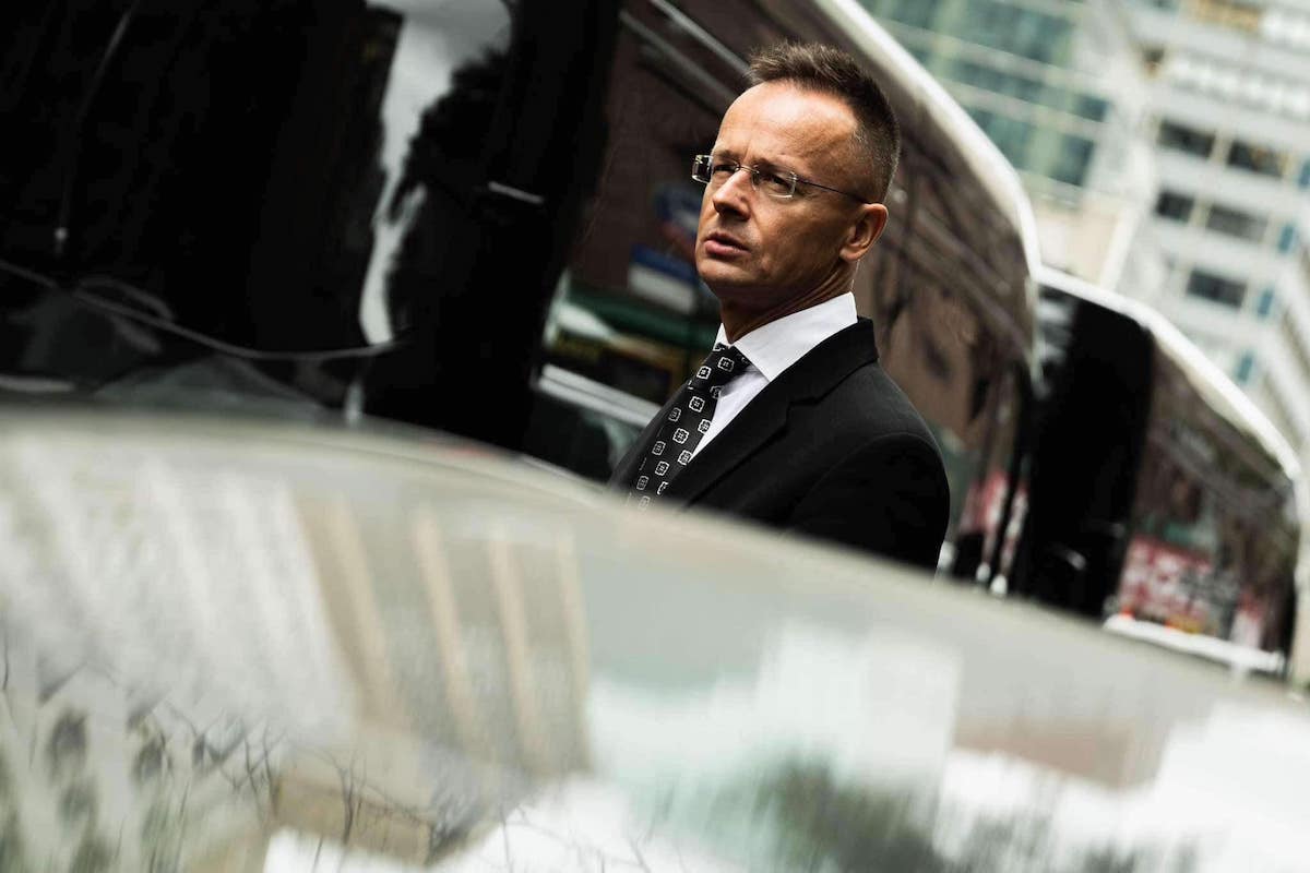 Szijjártó Péter: Megdöbbenéssel értesültünk az Újvidéken bekövetkezett tragédiáról