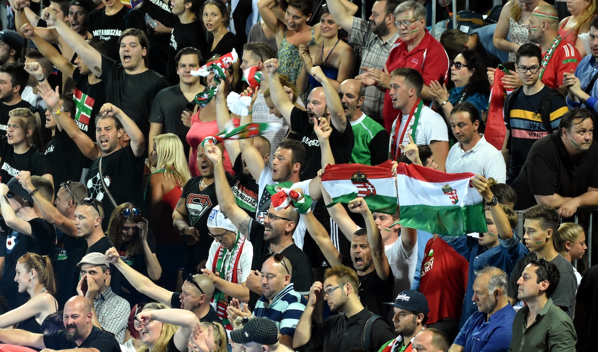 Így változik a közlekedés pénteken a Puskás Aréna környékén