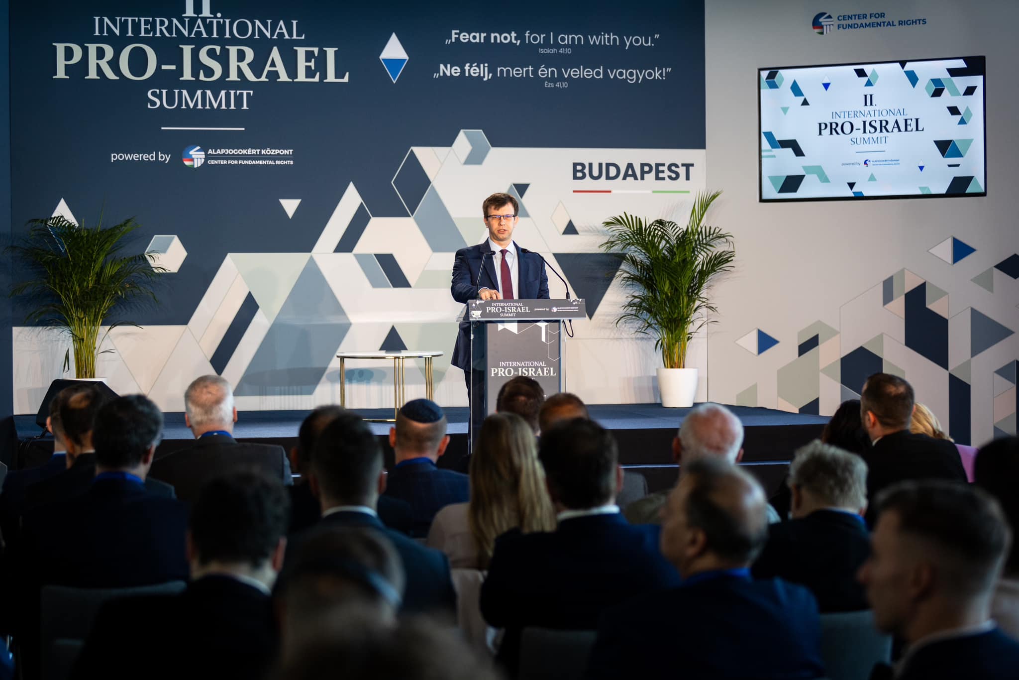 Izrael támogatása befektetés saját biztonságunkba