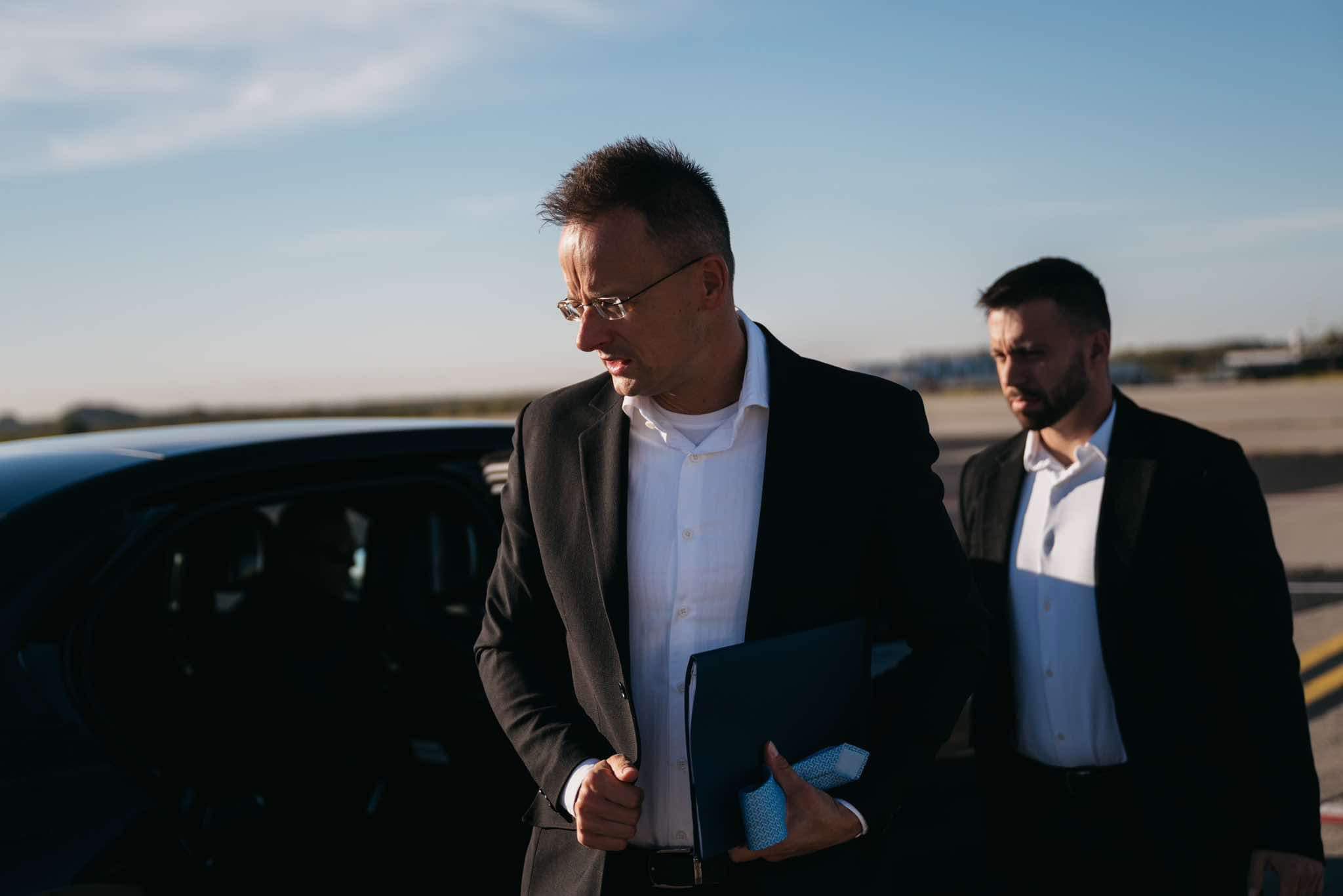 Hozzájárulhatunk a nagyhatalmak közötti kommunikáció újraindításához