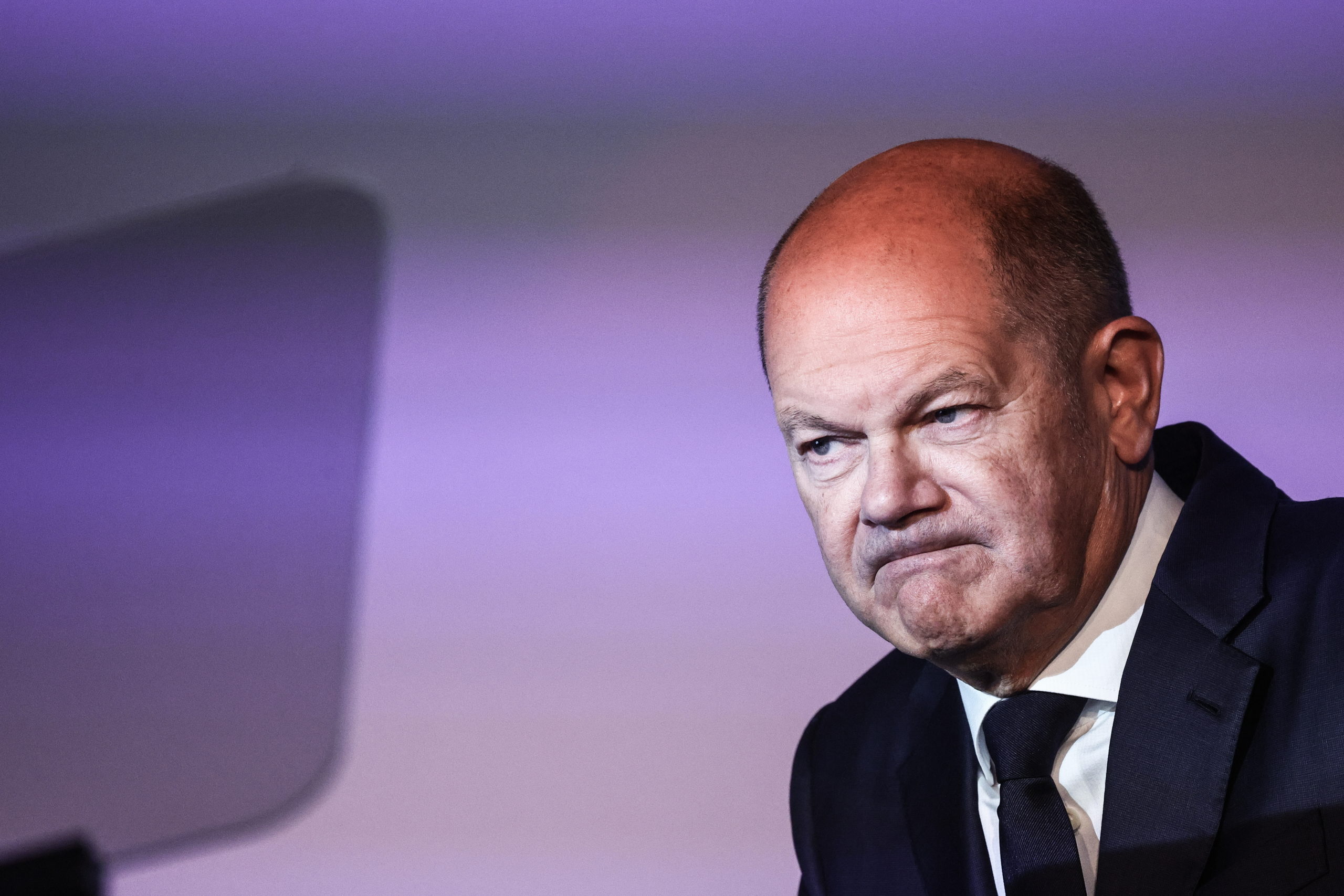 Egyre nagyobb a nyomás Olaf Scholzon