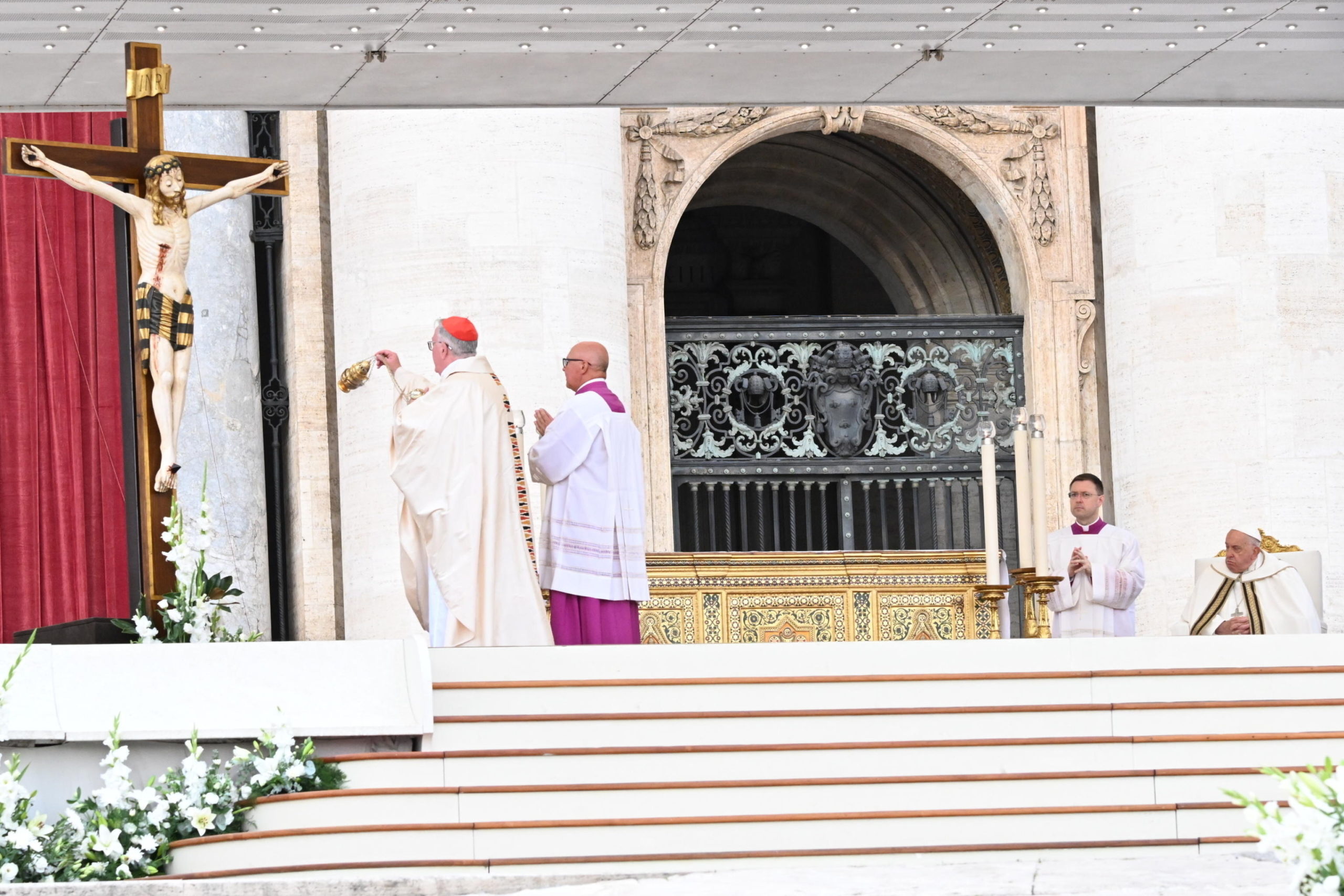 Ferenc pápa imanapot hirdetett a békéért