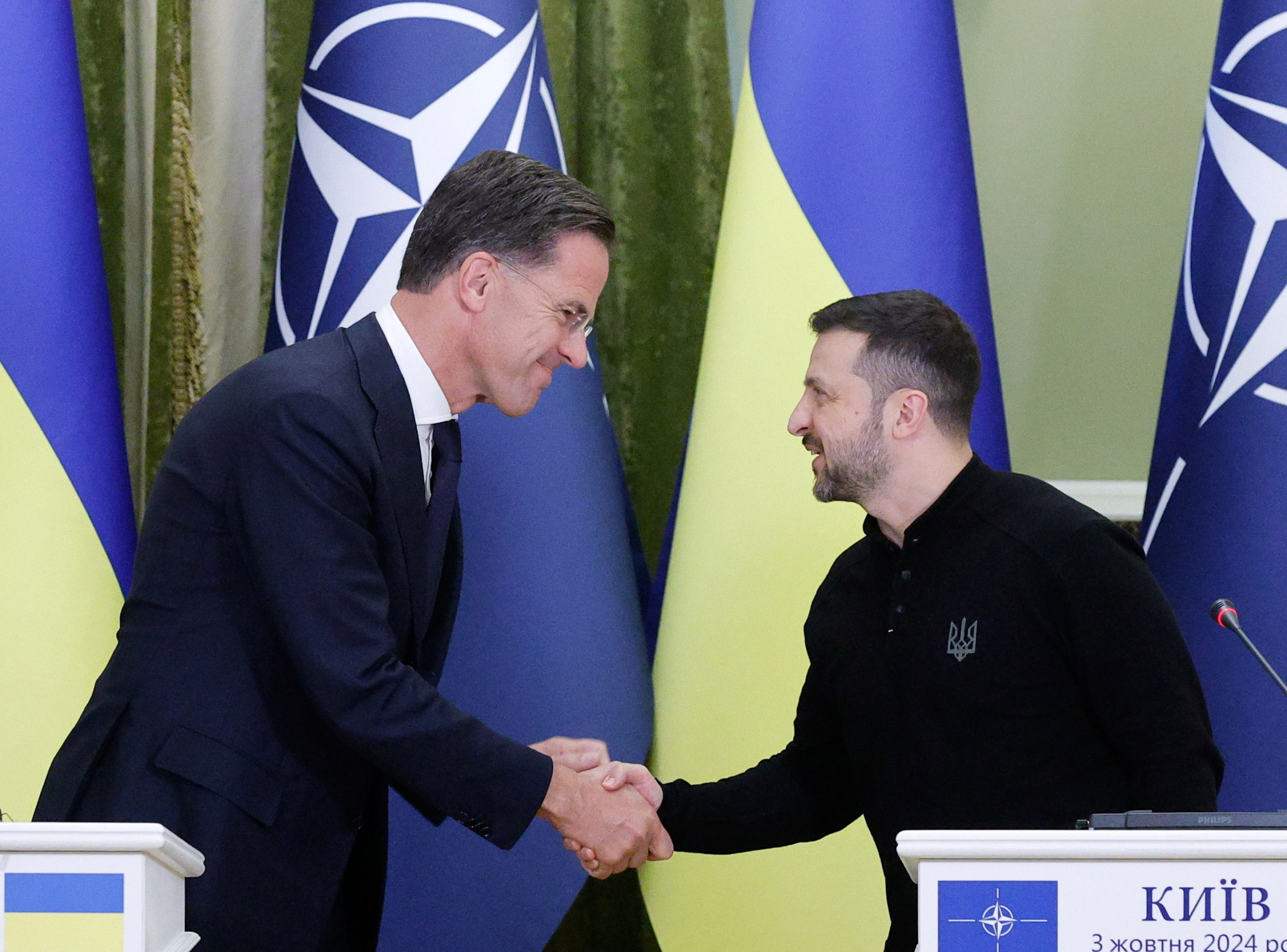 Az ukrán elnök az új NATO-főtitkárral tárgyalt Ukrajna védelméről
