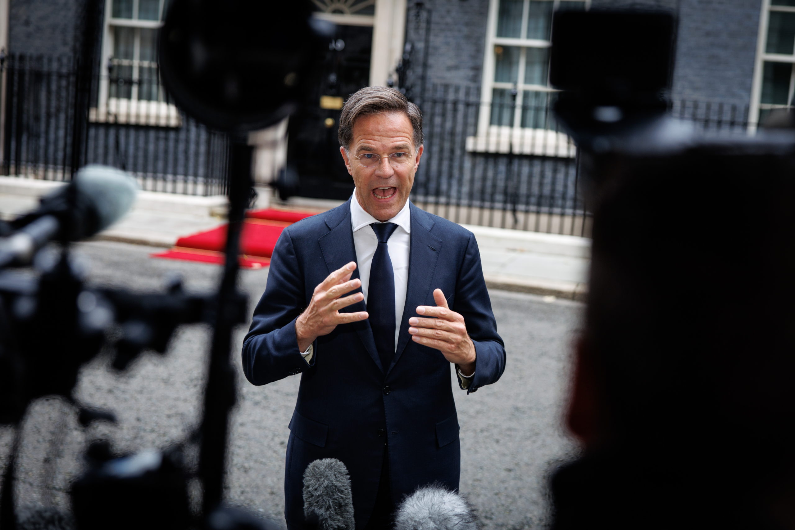 A NATO-vezér szerint Ukrajnának „az erő pozíciójából” kell tárgyalnia