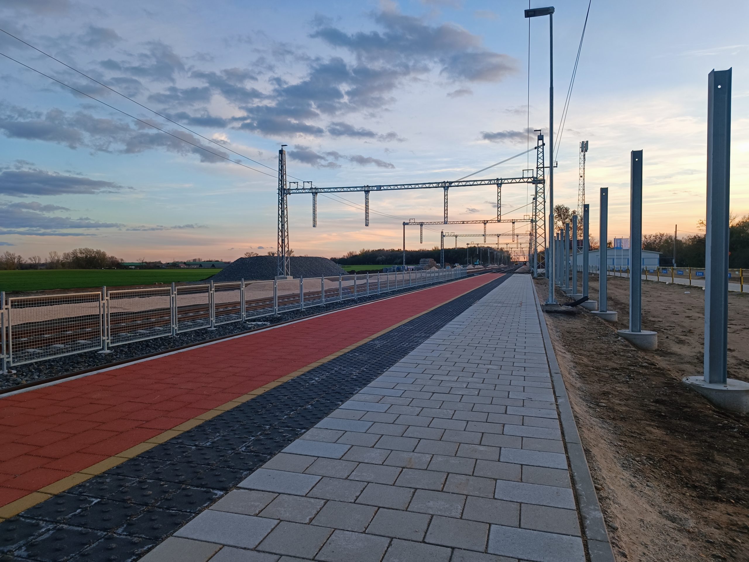 Megkezdődött a Budapest-Belgrád vasútvonal magyar szakaszának tesztüzeme