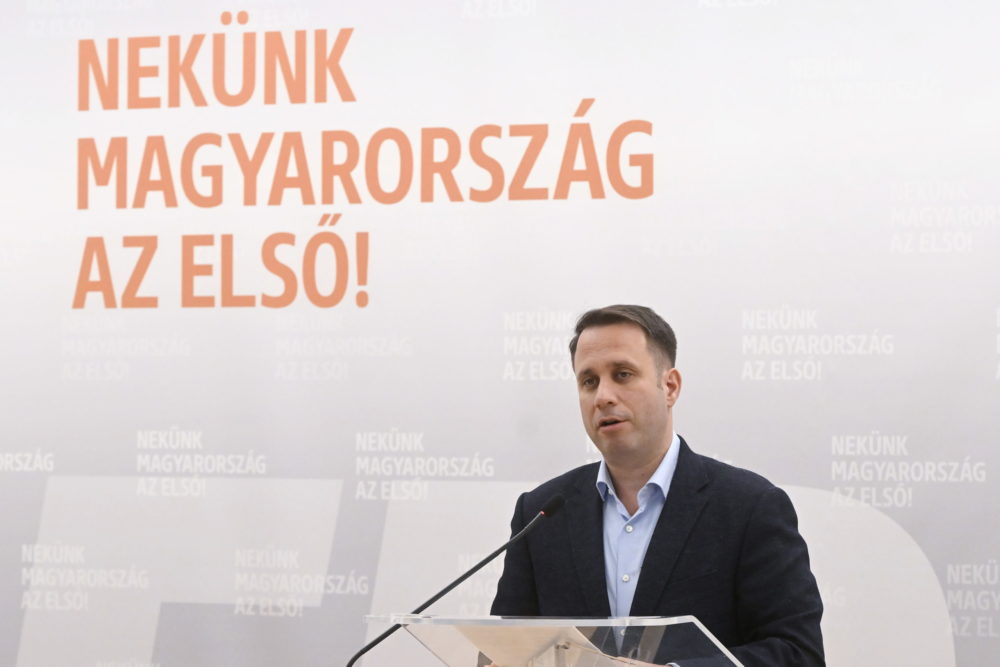 Dömötör Csaba: Háborús ultimátumot fogadtak el az EP-ben