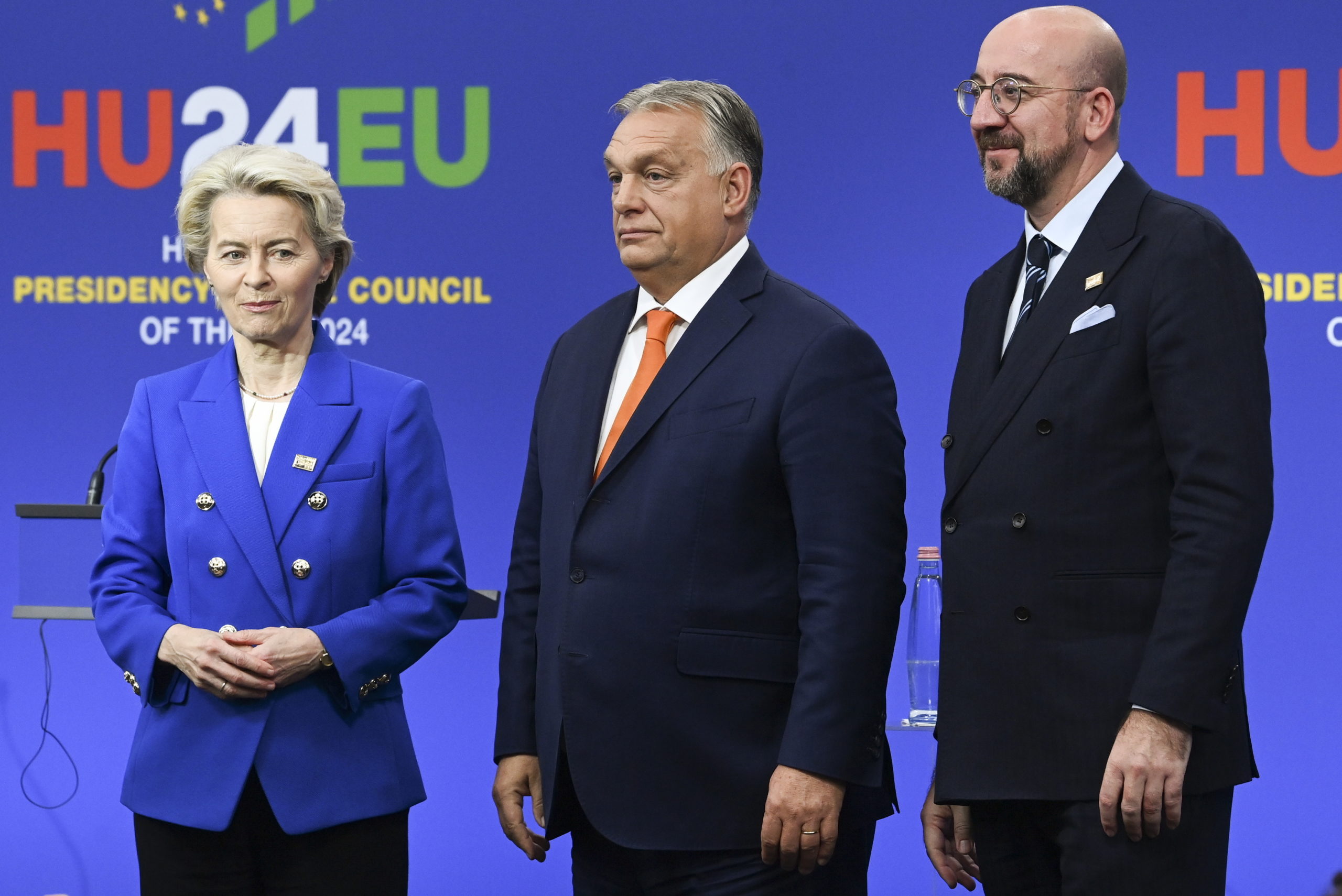 Svájci lap: közvetlenül Brüsszelből buktatták volna meg Orbán Viktort