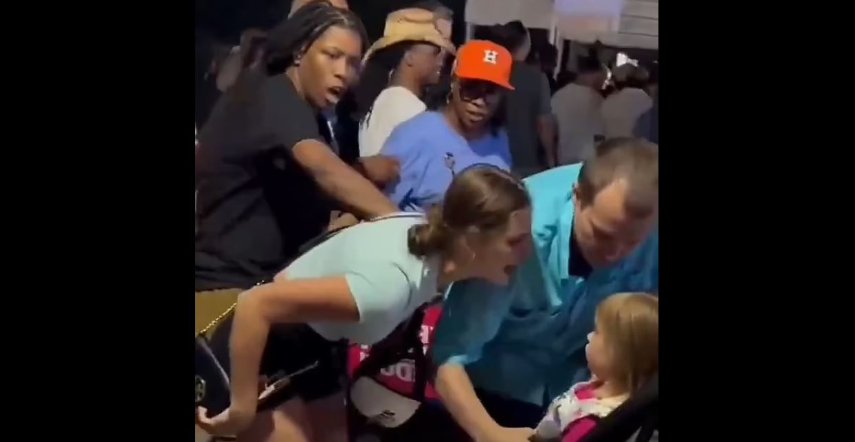 A liberális sajtó hallgat a Demokrata Pártot érintő botrányokról (Videó!)