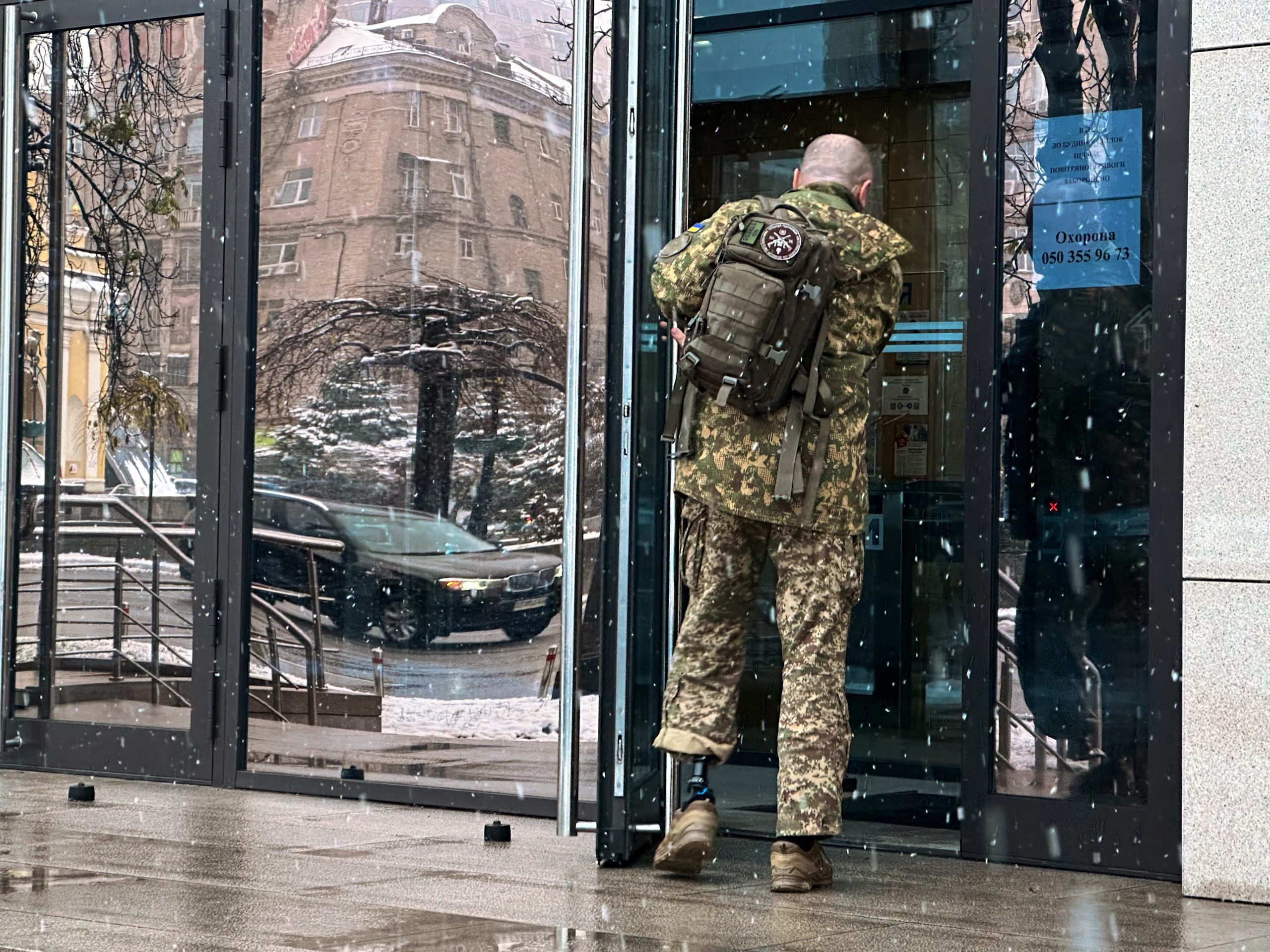 Az ukrán elnök elismerte, hogy nem tudja erőszakkal visszaszerezni a Krímet