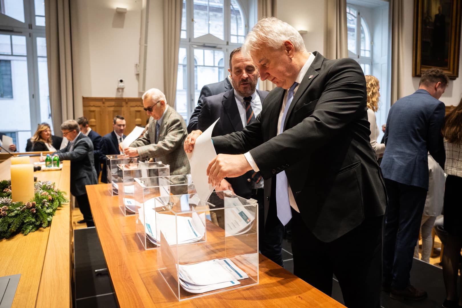 Ismét Semjén Zsoltot választották meg a KDNP elnökévé