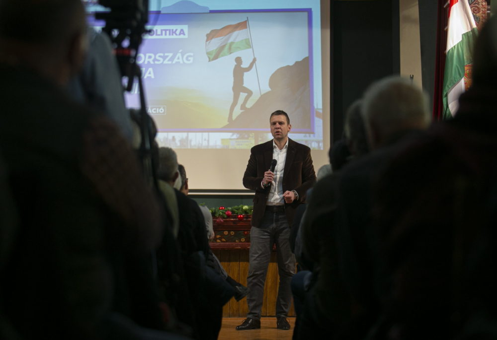 Menczer Tamás: Magyarország sorsáról csak mi dönthetünk